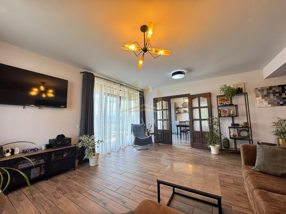 Casa individuală 4 camere | Modernă | Priveliște|Curte | Dezmir|2 locuri Parcare