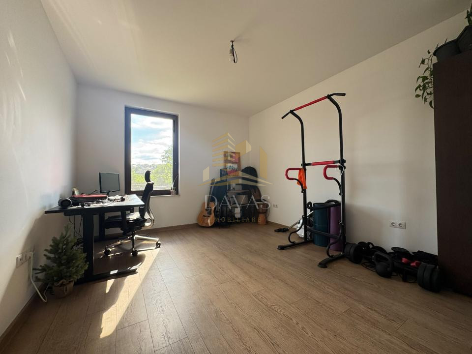 Casa individuală 4 camere | Modernă | Priveliște|Curte | Dezmir|2 locuri Parcare