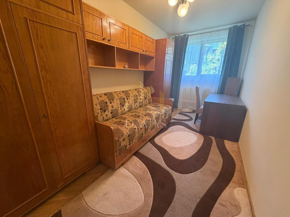 Apartament de 3 camere | Decomandat | Prima inchiriere