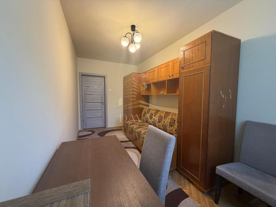 Apartament de 3 camere | Decomandat | Prima inchiriere