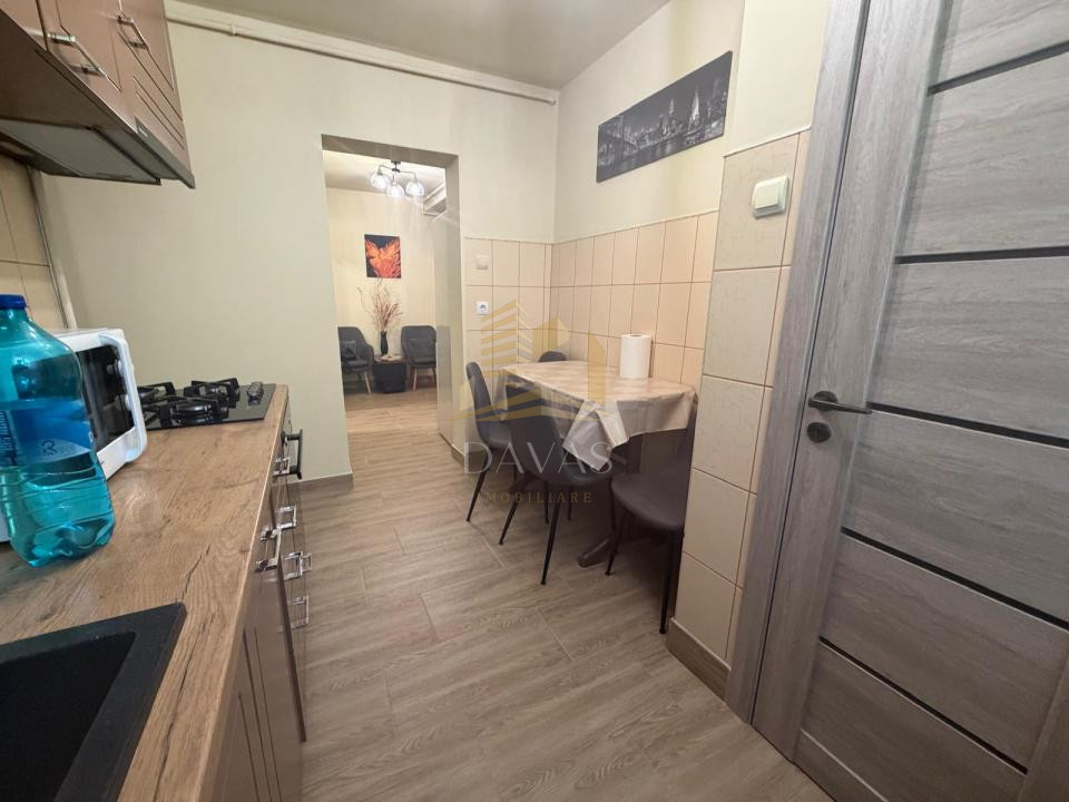 Apartament de 3 camere | Decomandat | Prima inchiriere