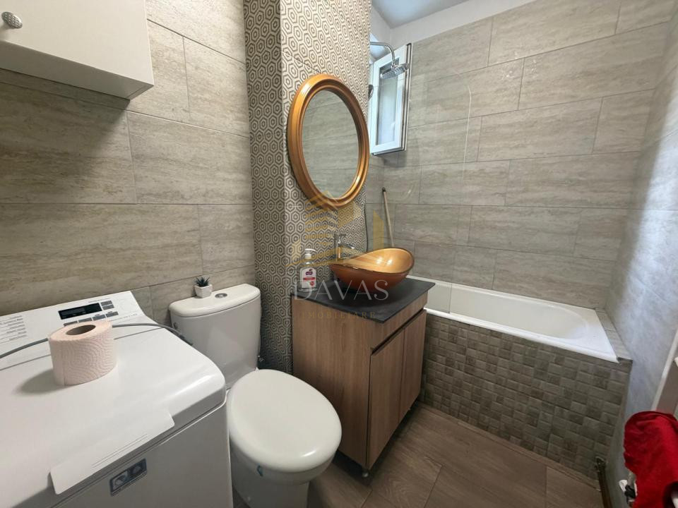 Apartament de 3 camere | Decomandat | Prima inchiriere