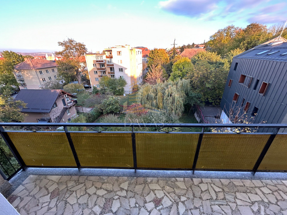 Apartament ultrafinisat de lux  4 camere | Centru | Garaj inclus in preț