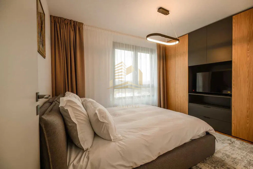 Apartament 2 camere semidecomanadat + parcare subterana inclusă | Park Lake