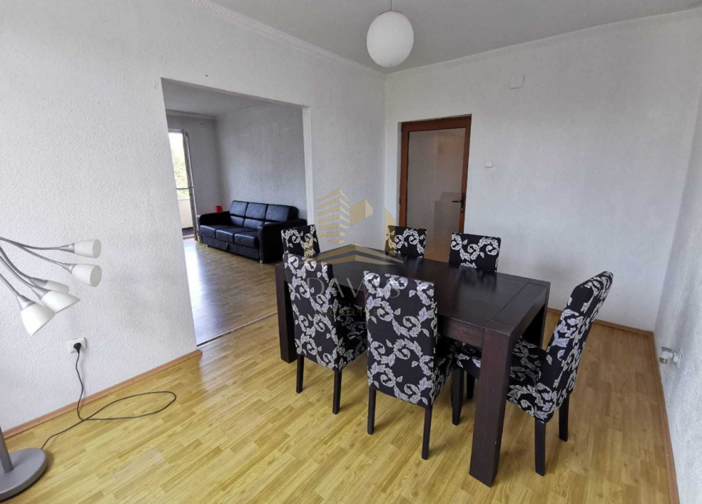 Apartament 3 camere decomandate de inchiriat | Centru | Parcare dubla inclusa