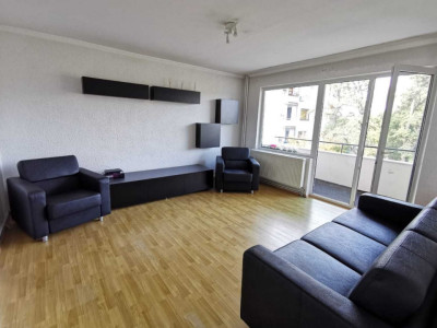 Apartament 3 camere decomandate de inchiriat | Centru | Parcare dubla inclusa