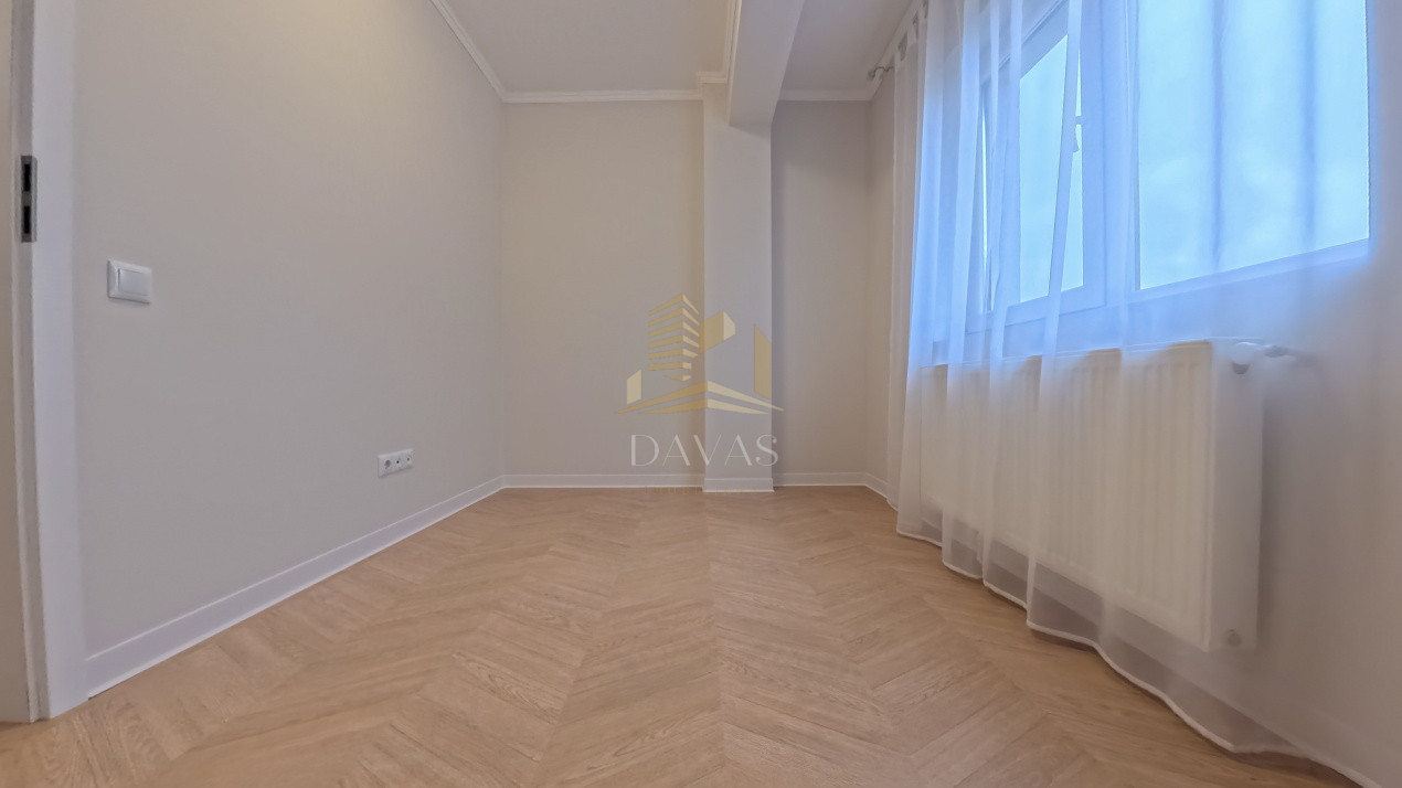Apartament de 3 camere, compartimentare semidecomandata | Floresti 