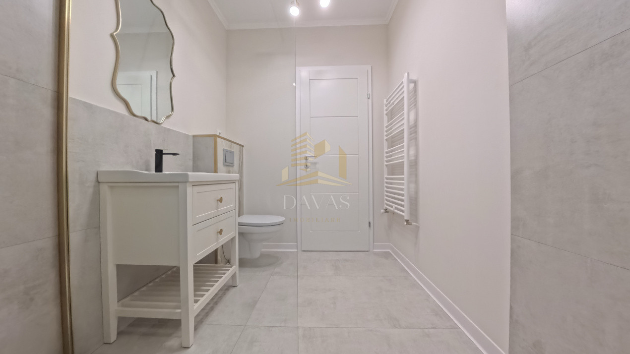 Apartament de 3 camere, compartimentare semidecomandata | Floresti 