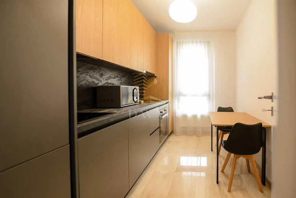 Apartament ultrafinisat 2 camere semidecomandat + parcare sub.inclusa  Park lake