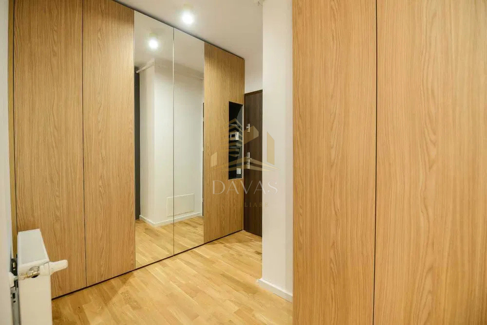 Apartament ultrafinisat 2 camere semidecomandat + parcare sub.inclusa  Park lake