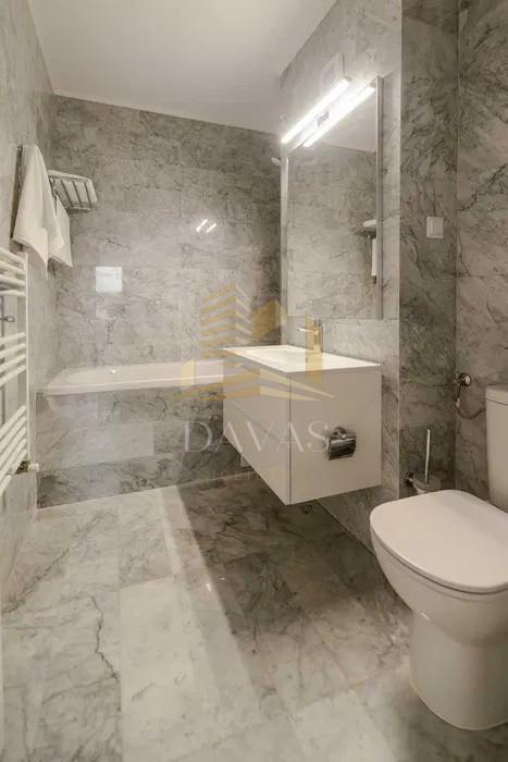 Apartament ultrafinisat 2 camere semidecomandat + parcare sub.inclusa  Park lake