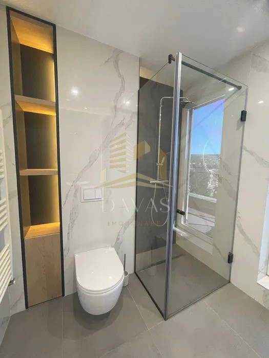 Apartament 3 camere semidecomandat | Parcare subterana inclusă | Semicentral 