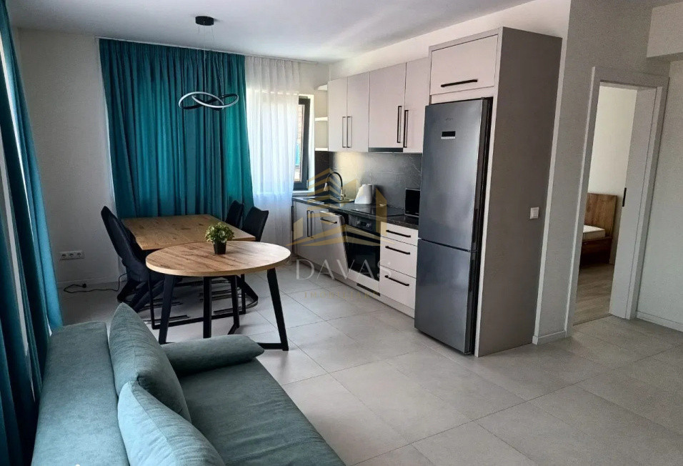 Apartament 3 camere semidecomandat | Parcare inclusă in preț | Piezișă | Hasdeu