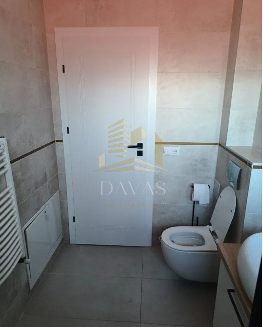 Apartament 3 camere semidecomandat | Parcare inclusă in preț | Piezișă | Hasdeu