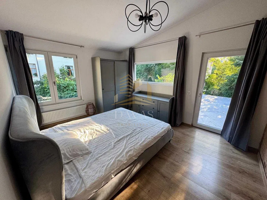 Apartament 3 camere semidecomandat | Central | 1.250 euro cheltuieli incluse