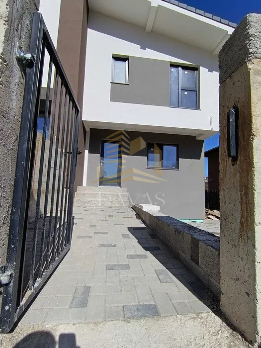 Casa cuplată tip duplex de vânzare | 172 mp utili | Poligon | Florești