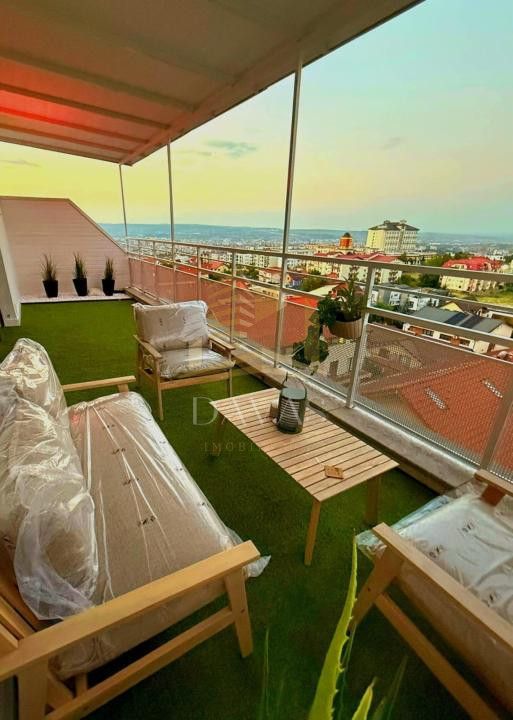 Penthouse pe 2 niveluri de închiriat | 4 camere| 160mp| Terasa 75mp | Buna Ziua