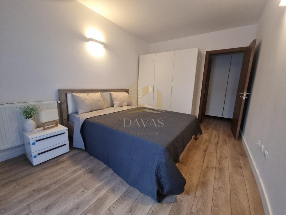 Penthouse pe 2 niveluri de închiriat | 4 camere| 160mp| Terasa 75mp | Buna Ziua