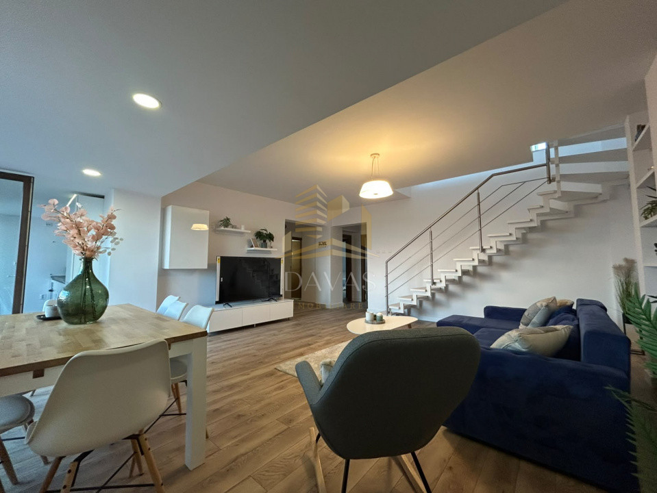 Penthouse pe 2 niveluri de închiriat | 4 camere| 160mp| Terasa 75mp | Buna Ziua