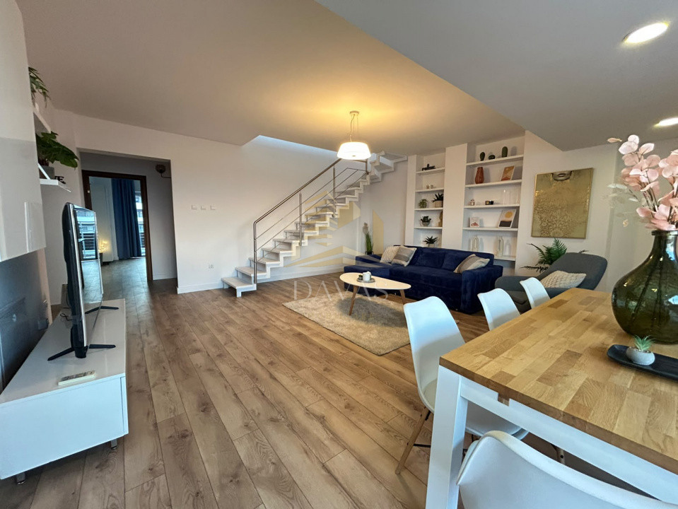 Penthouse pe 2 niveluri de închiriat | 4 camere| 160mp| Terasa 75mp | Buna Ziua