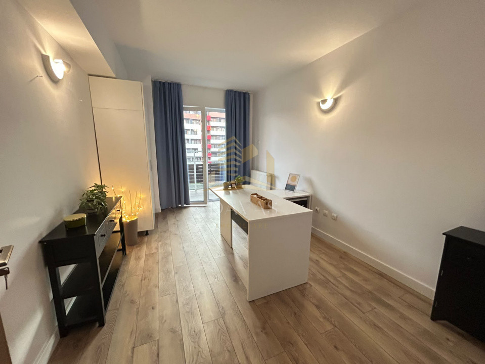 Penthouse pe 2 niveluri de închiriat | 4 camere| 160mp| Terasa 75mp | Buna Ziua