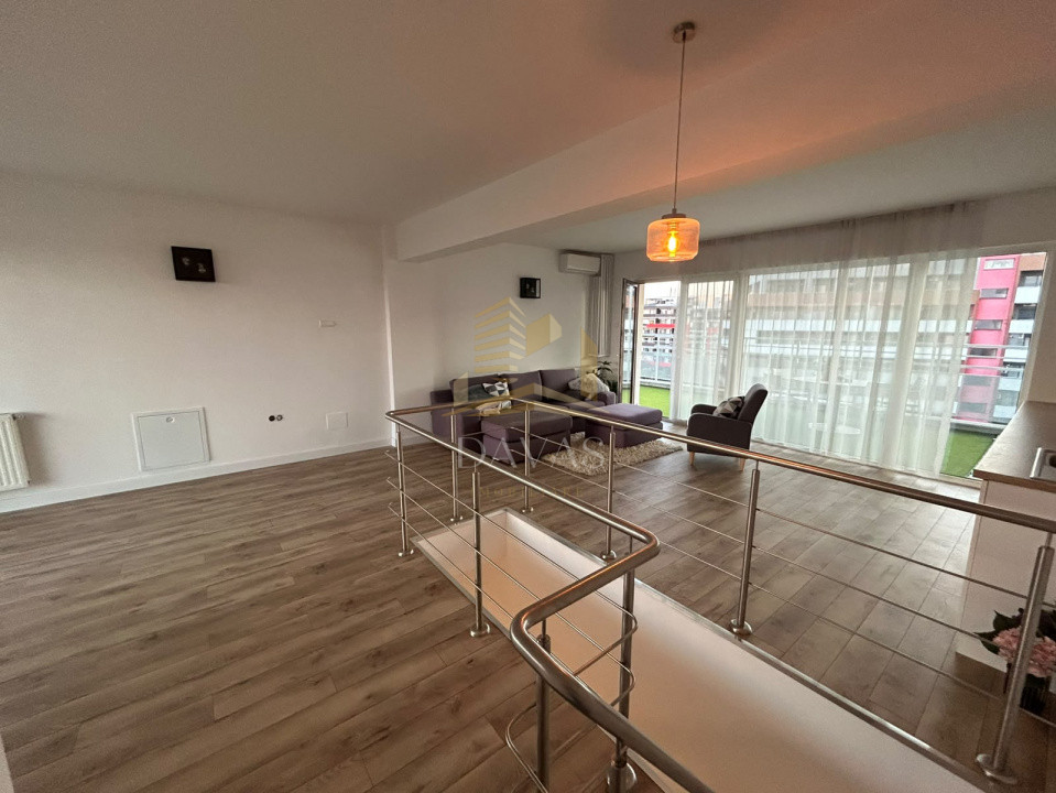 Penthouse pe 2 niveluri de închiriat | 4 camere| 160mp| Terasa 75mp | Buna Ziua