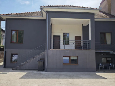 Casa individuală de inchriat 7 camere | 280mp | 1.000mp teren| Central|