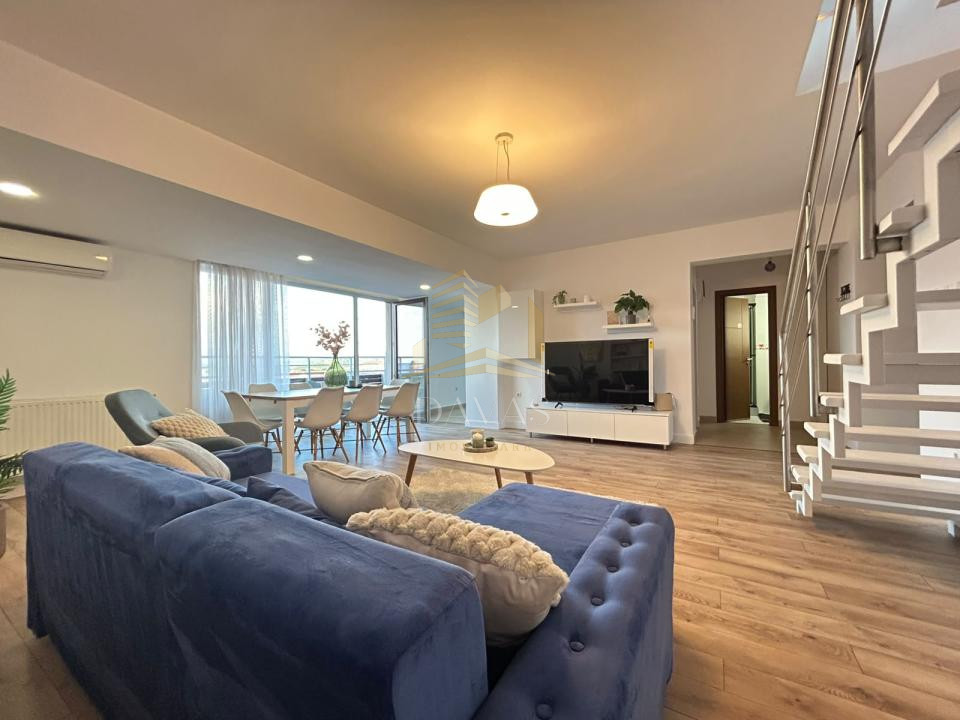 Penthouse pe 2 niveluri de Vânzare  | 4 camere| 160mp| Terasa 75mp | Buna Ziua