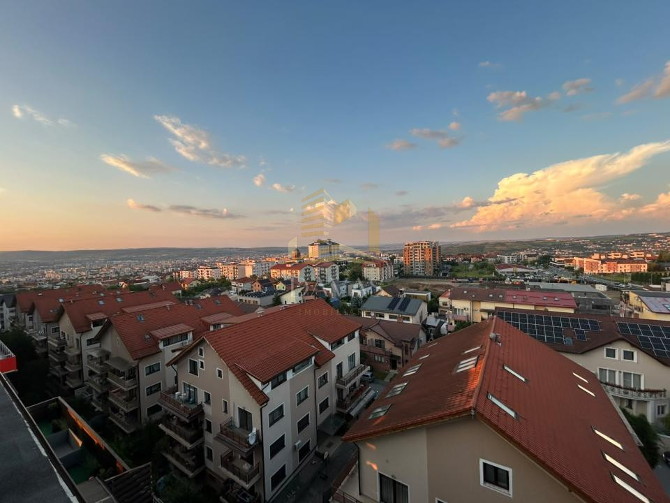 Penthouse pe 2 niveluri de Vânzare  | 4 camere| 160mp| Terasa 75mp | Buna Ziua