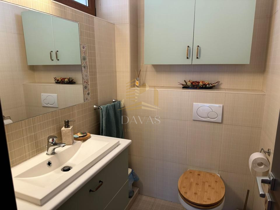 Vila ultrafinisata de închiriat 6 camere 265mp | Andrei Mureșanu|600mp teren|2 P