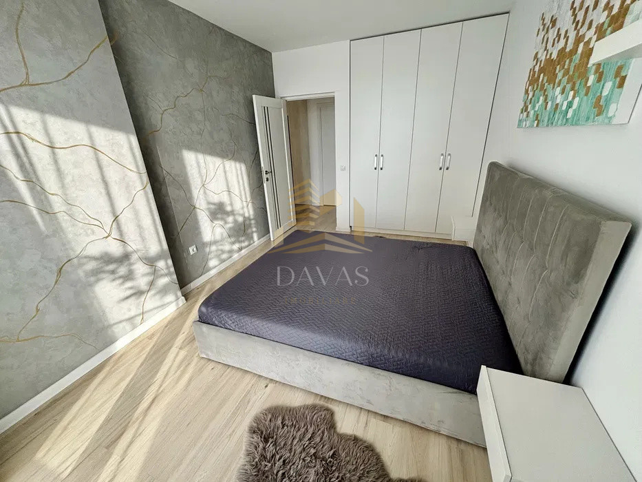 Apartament 3 camere semidecomandat modern | Parcare subterana| Scala Frunzișului