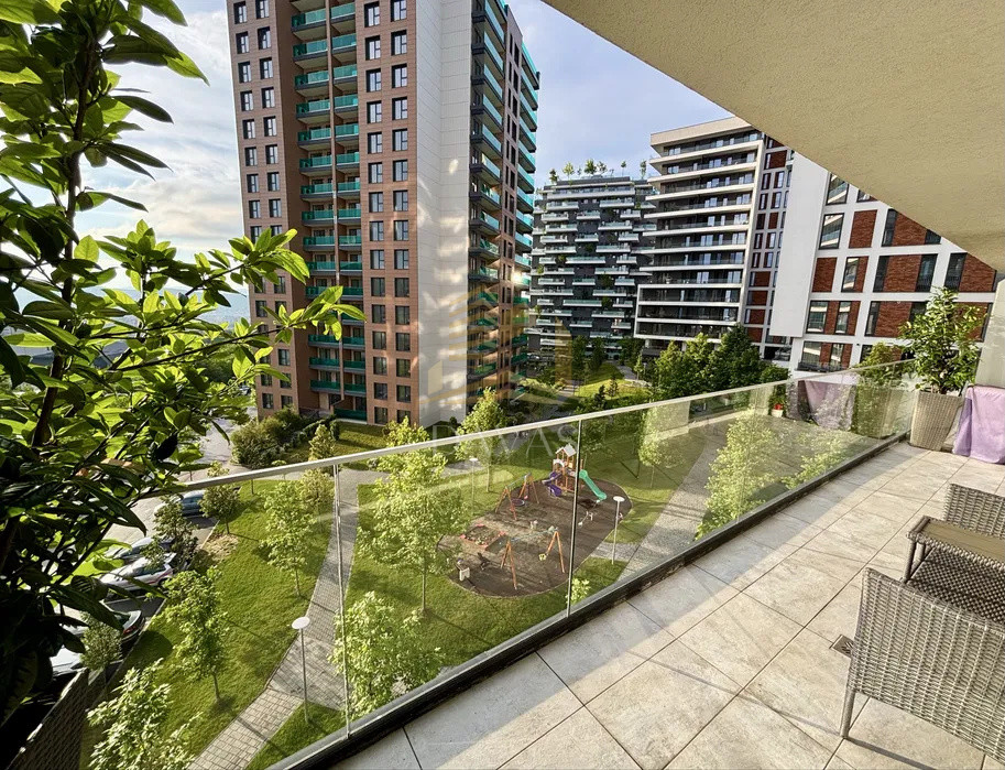 Apartament 3 camere semidecomandat modern | Parcare subterana| Scala Frunzișului