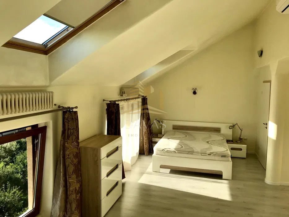 Penthouse |LUX| pe 3 nivele  210 mp garaj+ 3 locuri de parcare incluse in preț