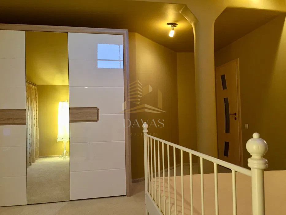 Penthouse |LUX| pe 3 nivele  210 mp garaj+ 3 locuri de parcare incluse in preț