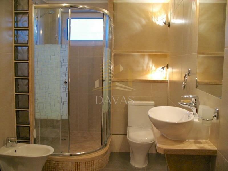 Penthouse |LUX| pe 3 nivele  210 mp garaj+ 3 locuri de parcare incluse in preț
