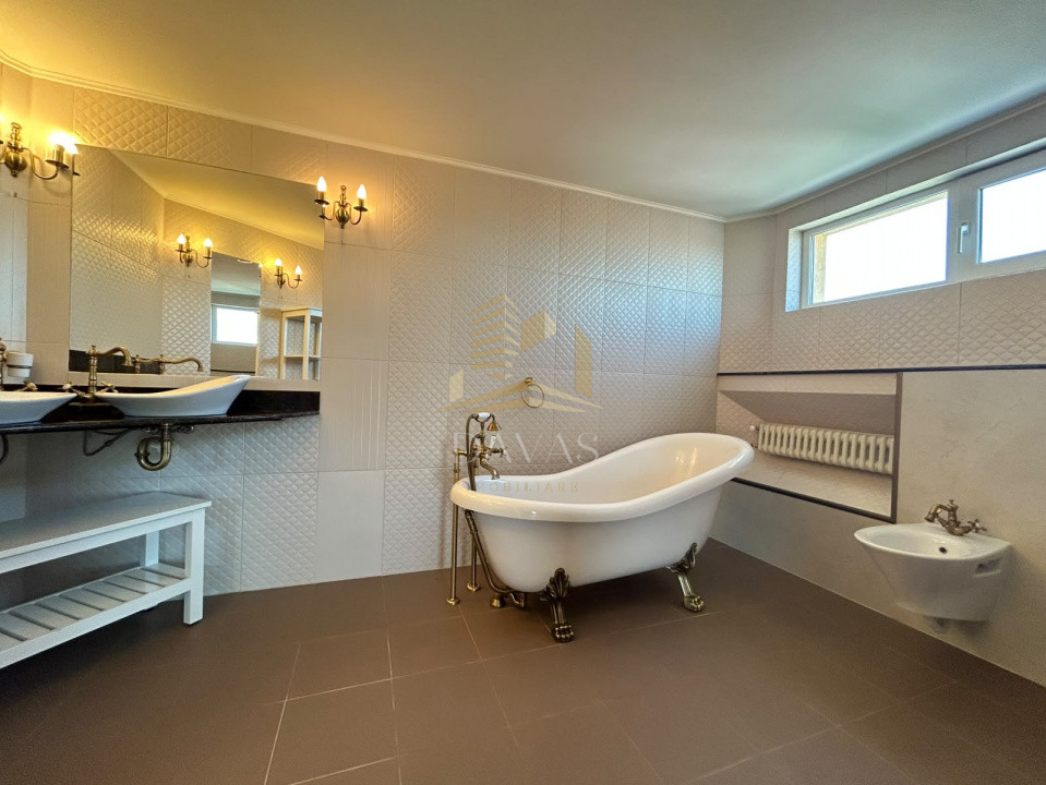 Penthouse spatios pe 3 nivele - 210 mp | garaj + 3 locuri de parcare incluse 