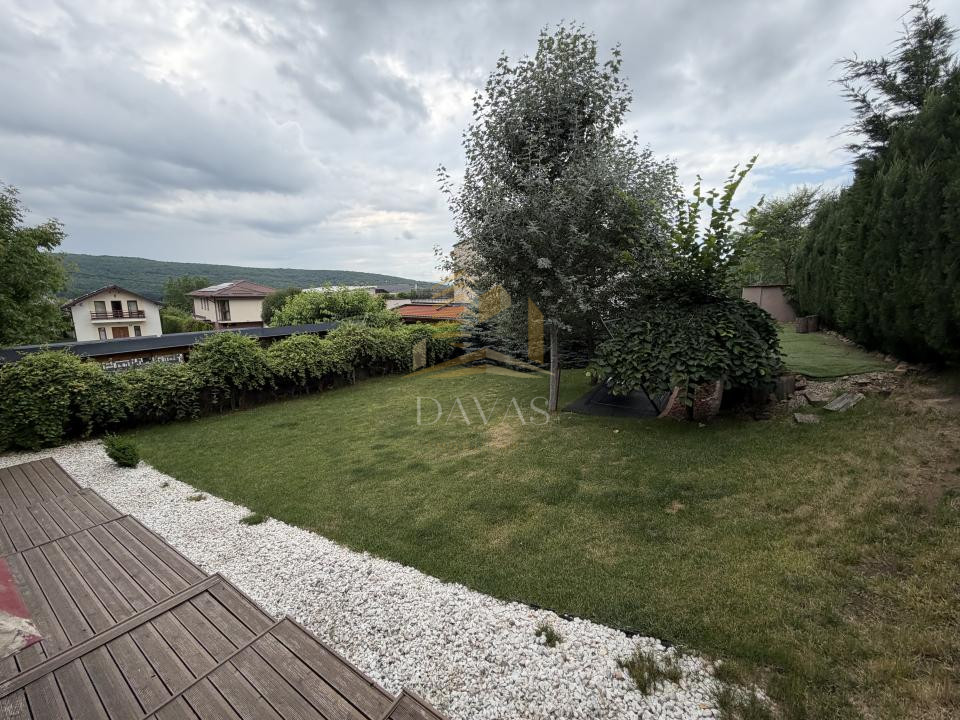 Casa individuala cu 5 camere | Europa |  Teren 850 mp