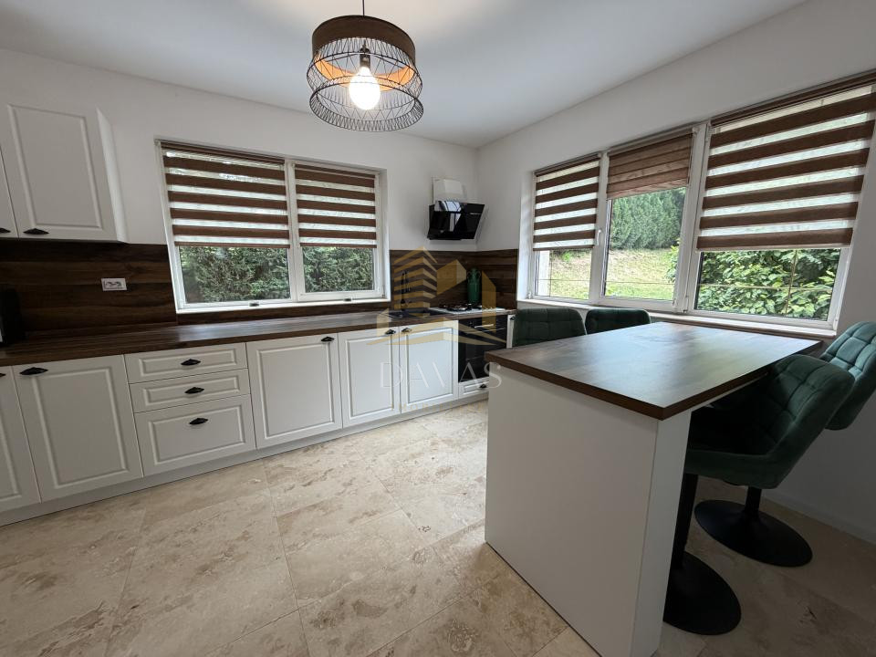 Casa individuala cu 5 camere | Europa |  Teren 850 mp