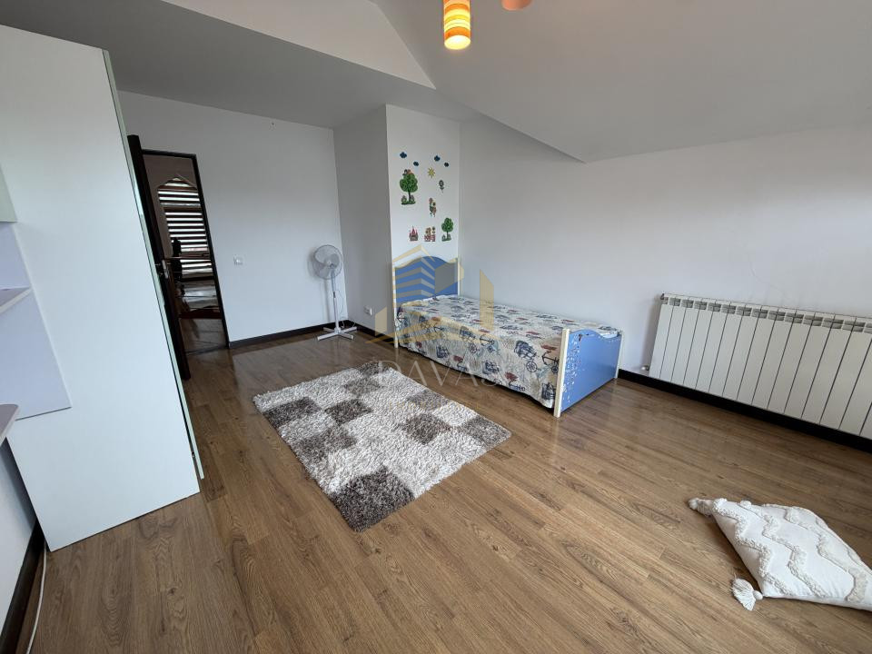 Casa individuala cu 5 camere | Europa |  Teren 850 mp
