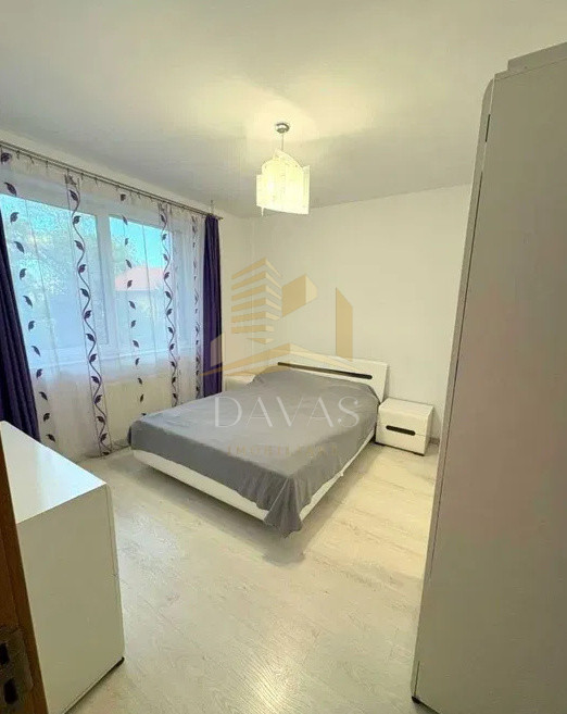 Apartament 2 camere decomandat | Central | Parcare 