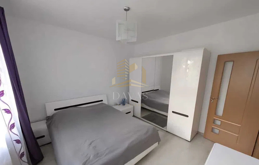 Apartament 2 camere decomandat | Central | Parcare 