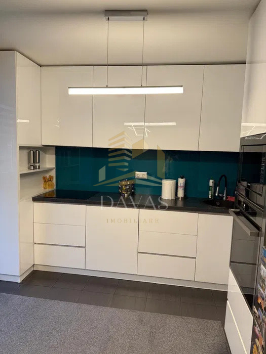 Apartament 3 camere decomandat+parcare inclusă in preț | Grigorescu