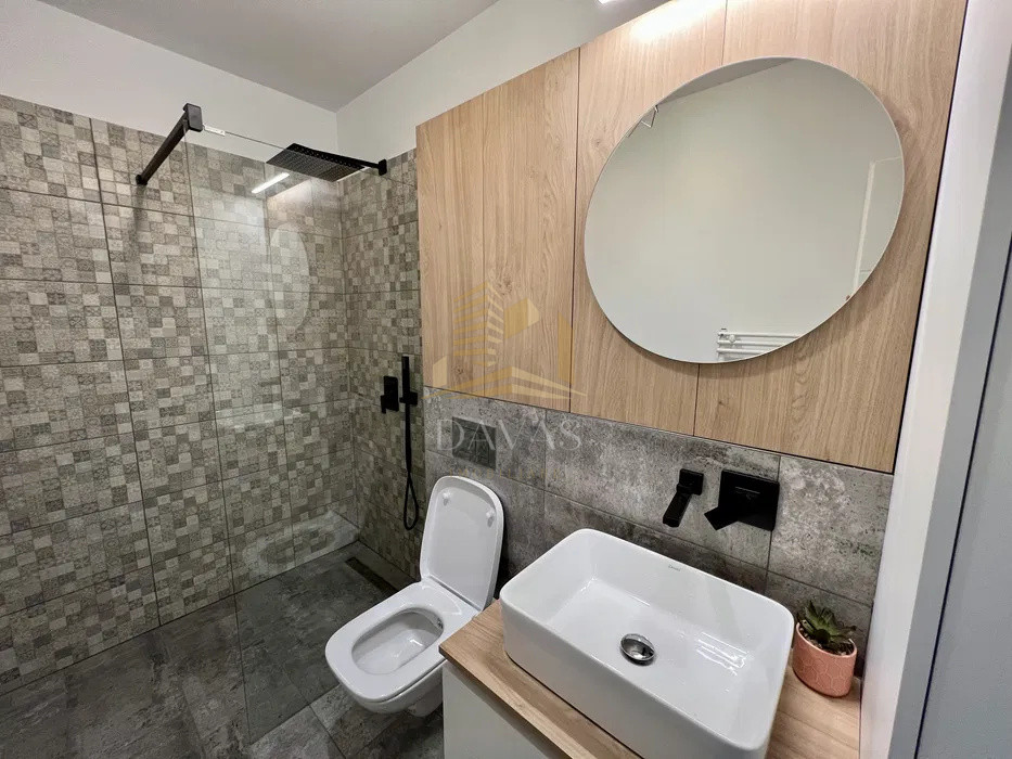 Apartament 2 camere semidecomandat + parcare subterana inclusă | Semicentral