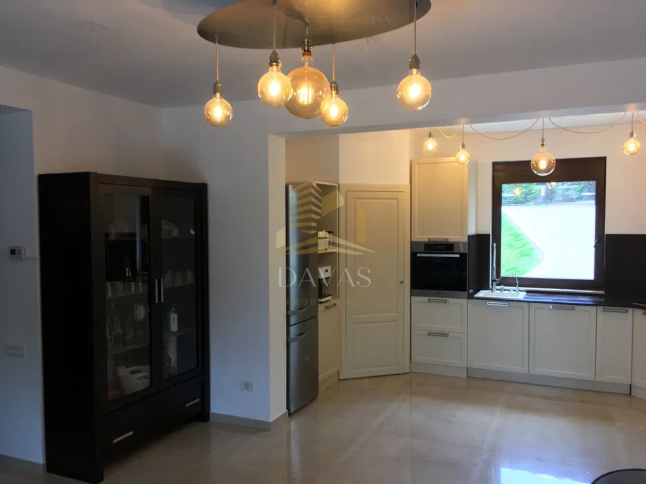 Vila individuală | 5 camere | Garaj Dublu | 1.000mp teren | 291mp utili | Făget