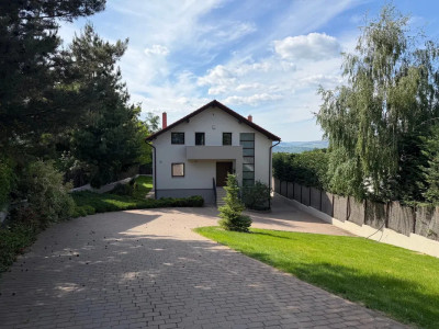 Vila individuală | 5 camere | Garaj Dublu | 1.000mp teren | 291mp utili | Făget