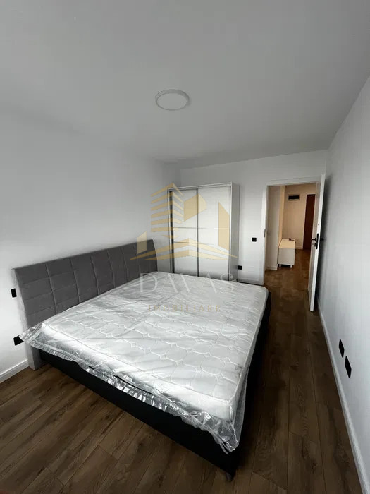 Apartament 3 camere | strada Frunzisului | Prima inchiriere