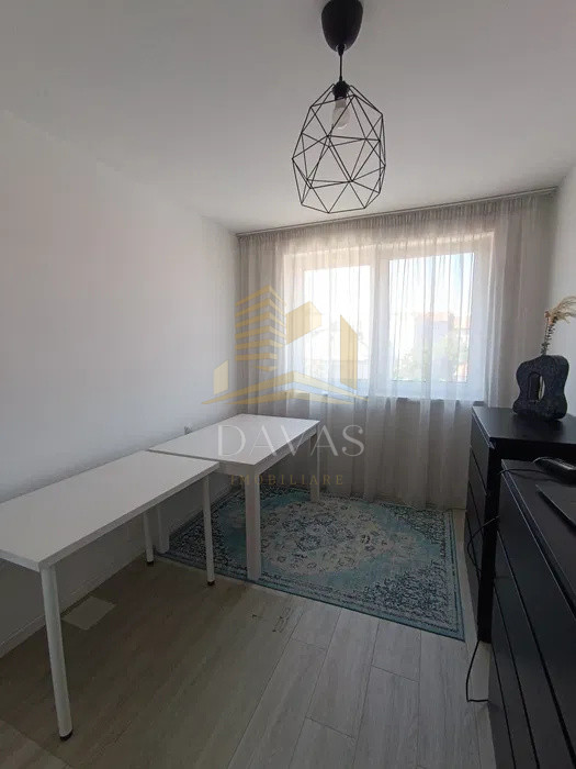 Apartament 3 camere semidecomandat modern | Central | Parcare subterana