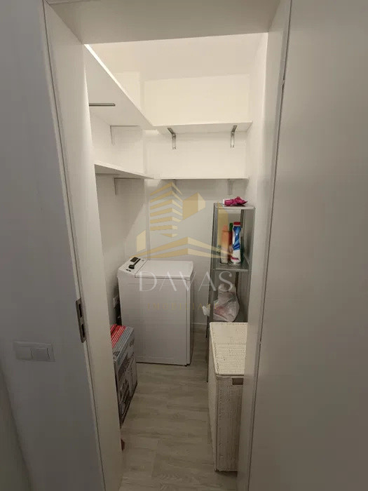Apartament 3 camere semidecomandat modern | Central | Parcare subterana