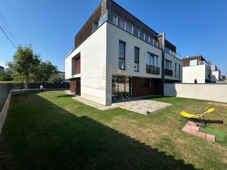 Duplex modern de închiriat | 228mp utili | terasa | garaj | teren 375mp | Europa