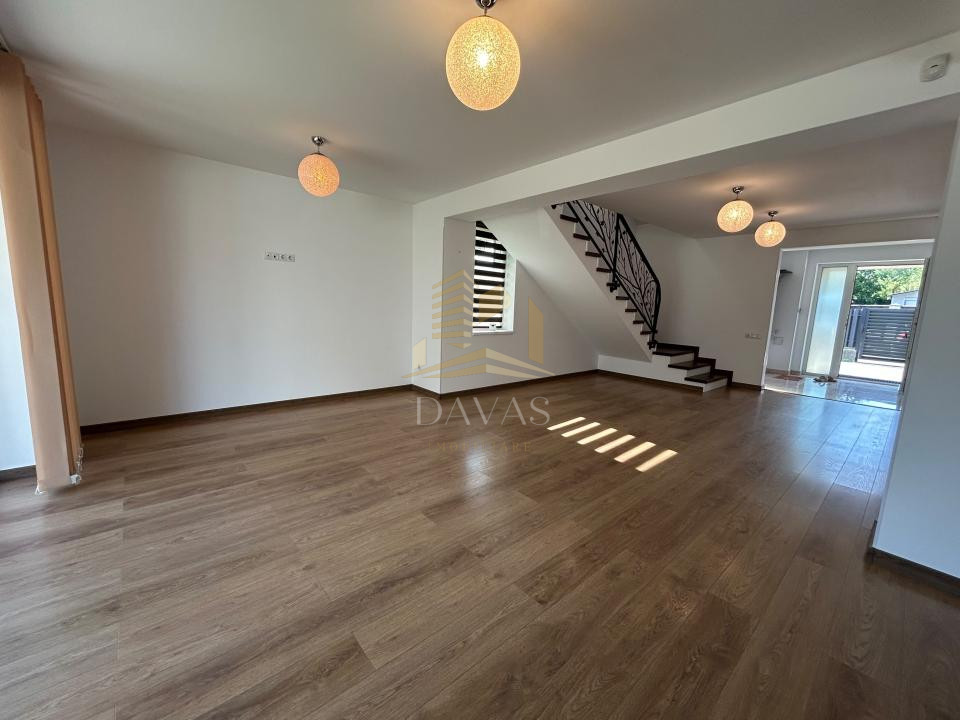 Duplex modern de închiriat | 228mp utili | terasa | garaj | teren 375mp | Europa